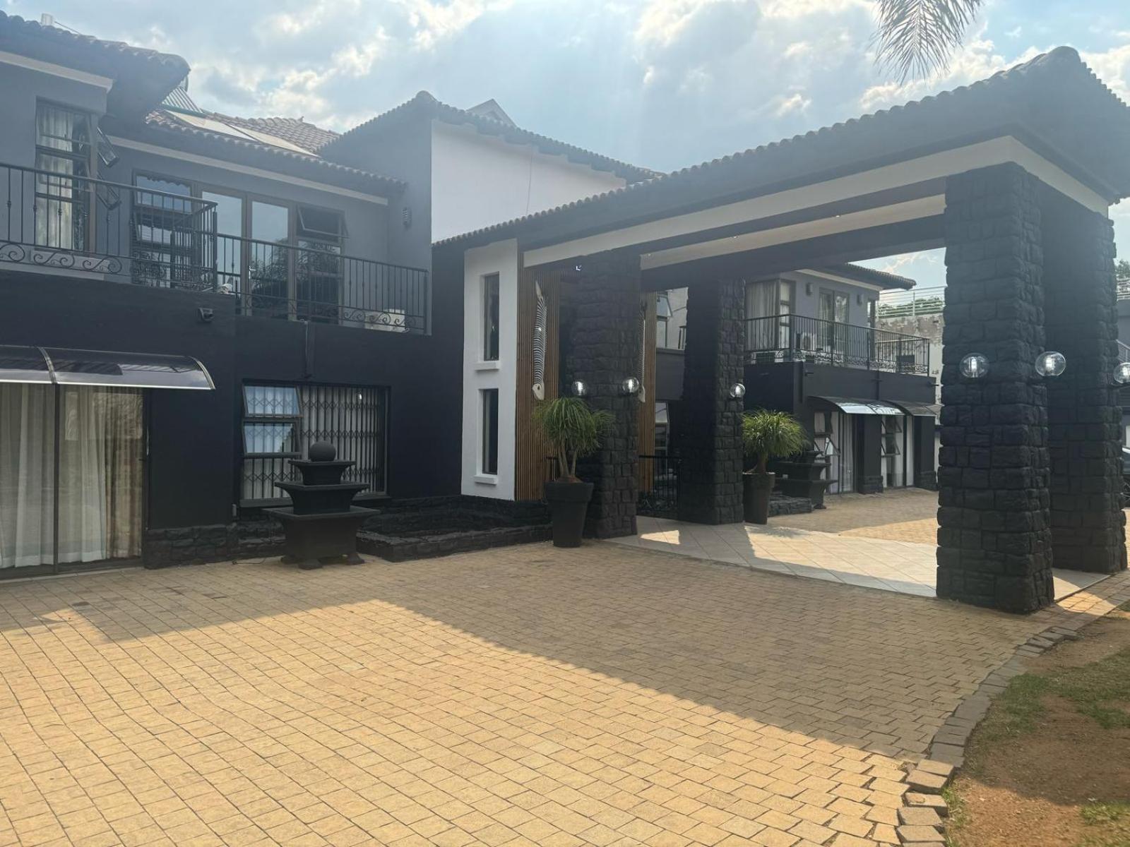 Africa Paradise - Or Tambo Airport Boutique Hotel Benoni Buitenkant foto