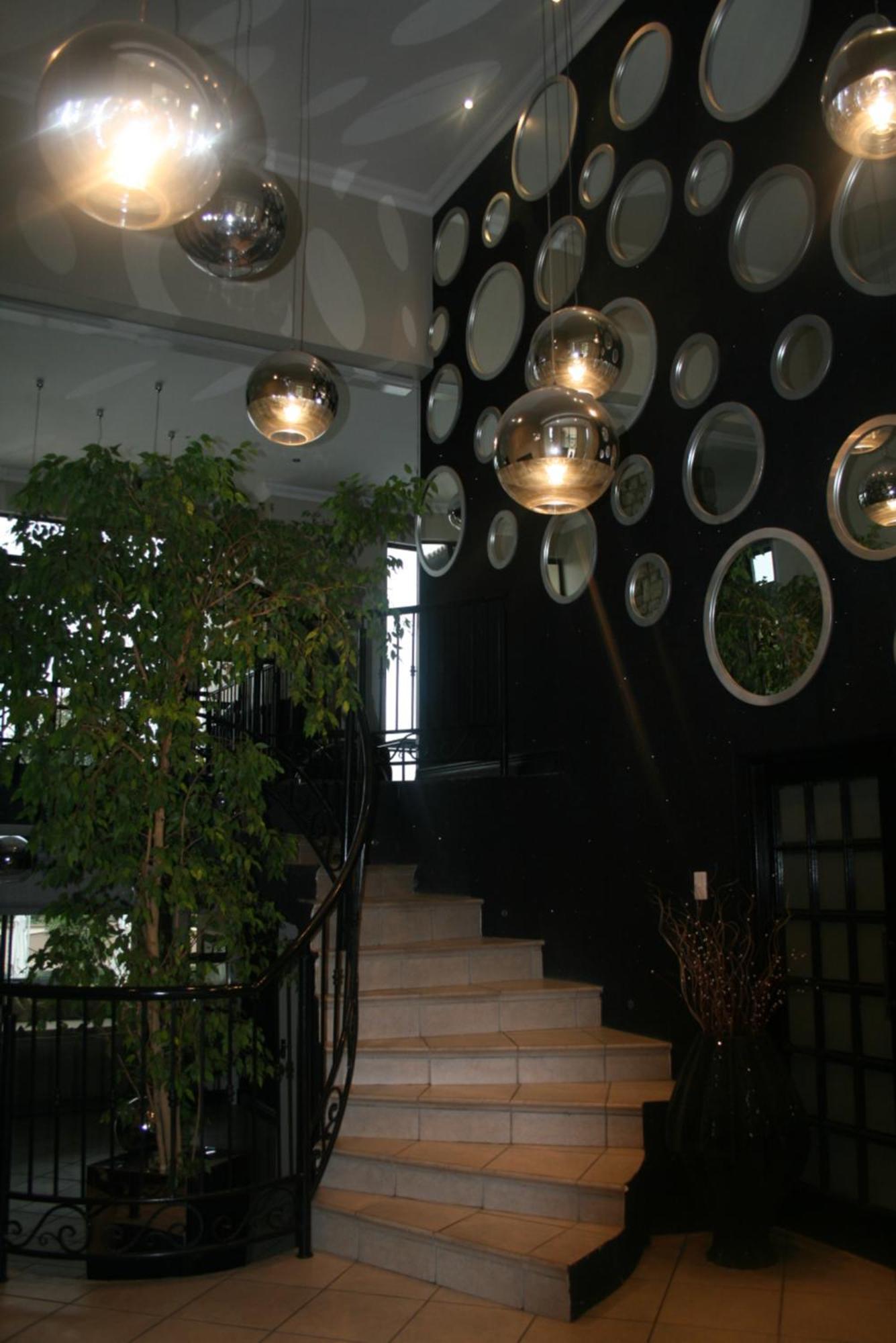 Africa Paradise - Or Tambo Airport Boutique Hotel Benoni Buitenkant foto