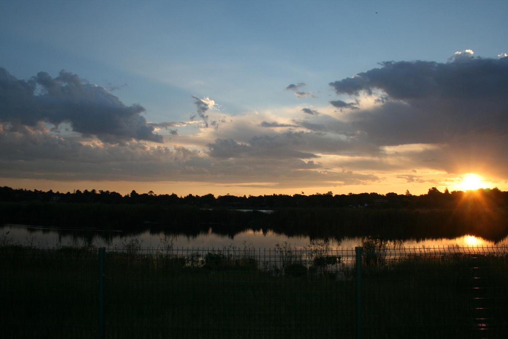 Africa Paradise - Or Tambo Airport Boutique Hotel Benoni Buitenkant foto