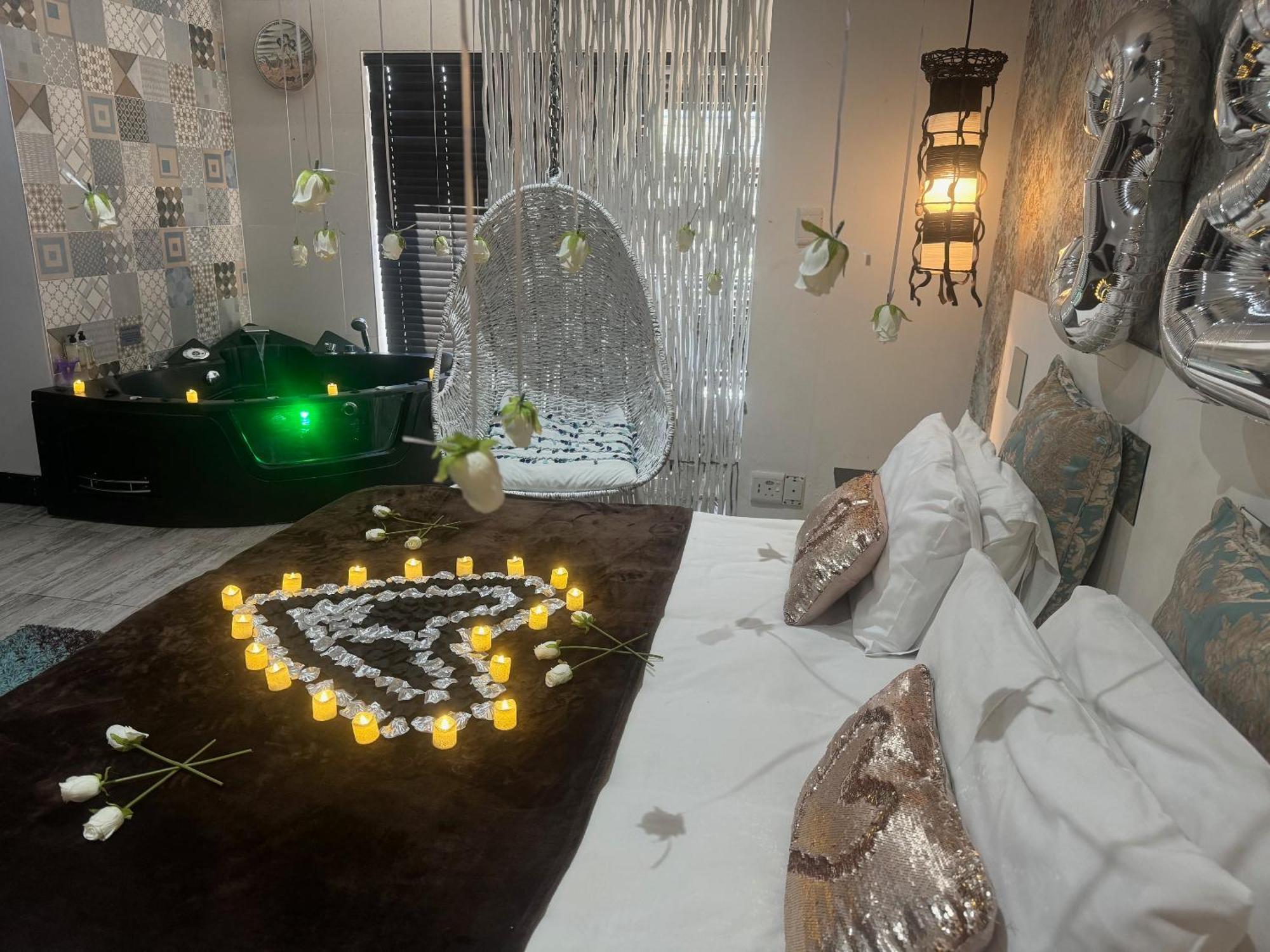 Africa Paradise - Or Tambo Airport Boutique Hotel Benoni Buitenkant foto